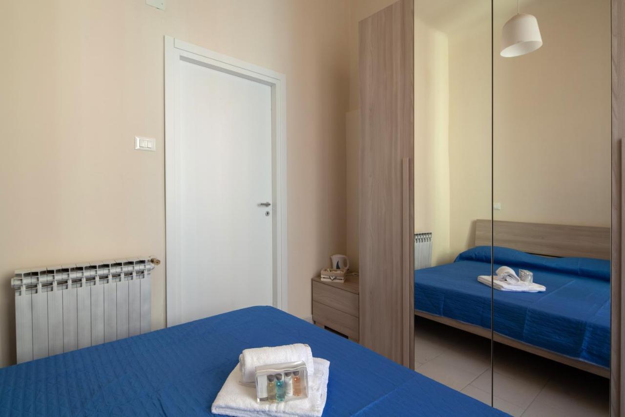 Rent Rooms La Spezia Exterior foto
